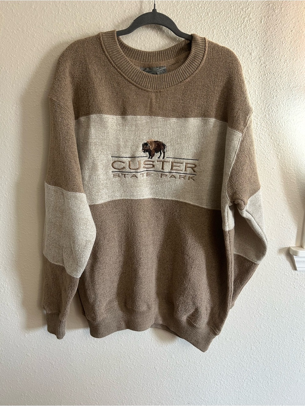 Vintage Renegade Buffalo Custer Embroidered Textured Crewneck Sweatshirt Size L